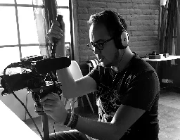 Charlie en una producción de video